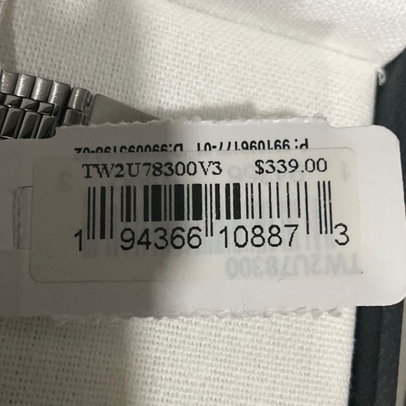 Timex Black Dial Silver Automatic Bracelet Watch - Picture 10 of 10